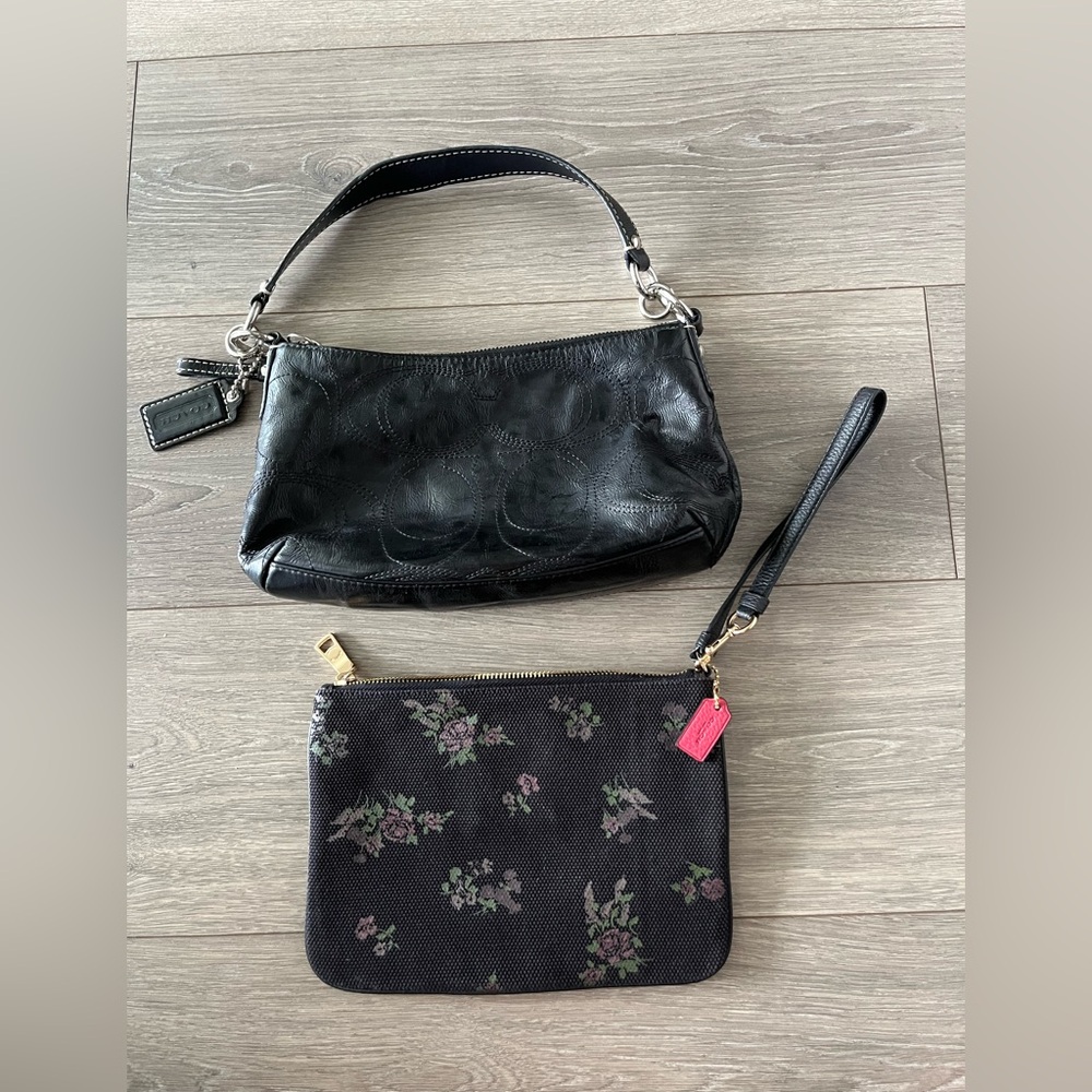 EUC Coach Black Hobo Bag Circa 2012 and Coach Love Large Wristlet Circa 2019 - Picture 2 of 16